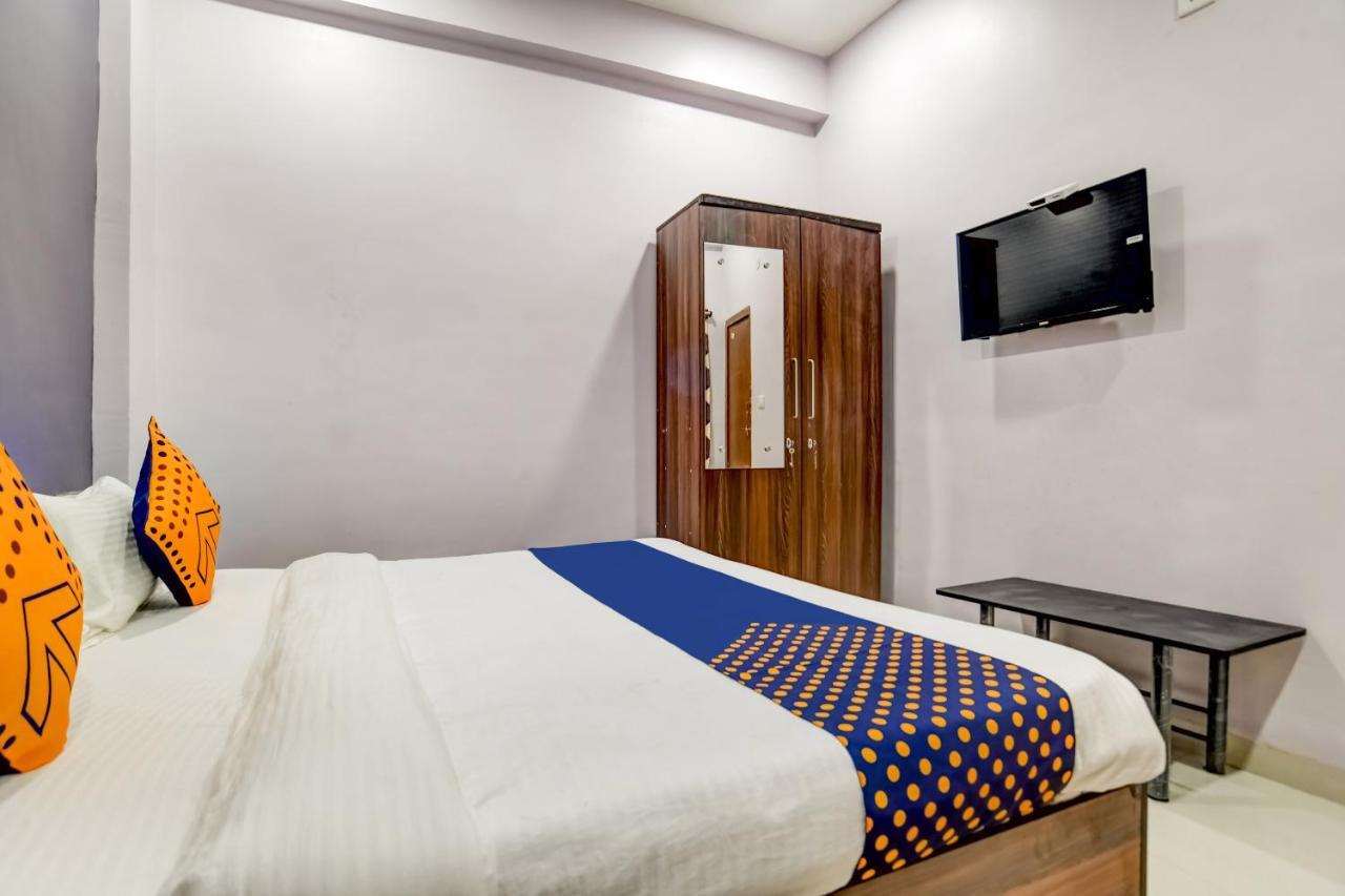 SPOT ON 76764 Hotel Lux Indore Extérieur photo