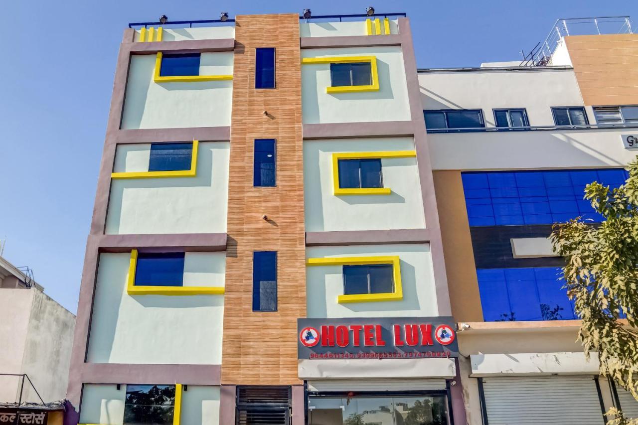 SPOT ON 76764 Hotel Lux Indore Extérieur photo