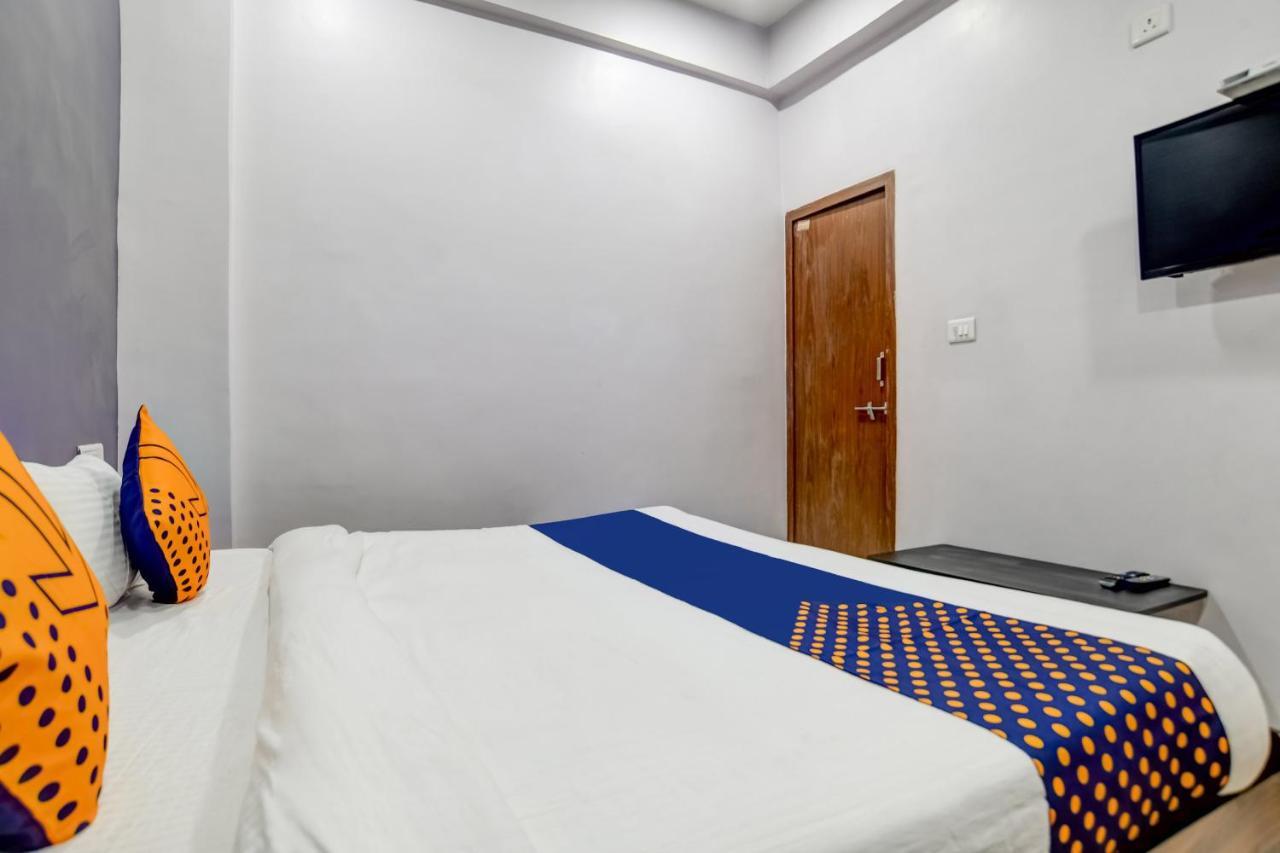 SPOT ON 76764 Hotel Lux Indore Extérieur photo