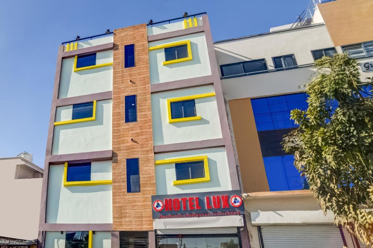 SPOT ON 76764 Hotel Lux Indore Extérieur photo