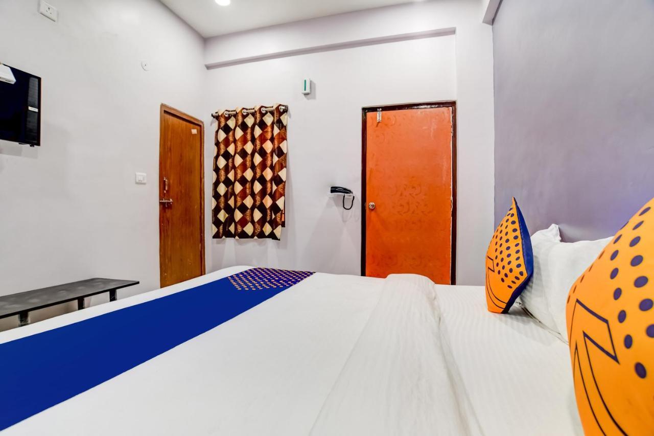SPOT ON 76764 Hotel Lux Indore Extérieur photo